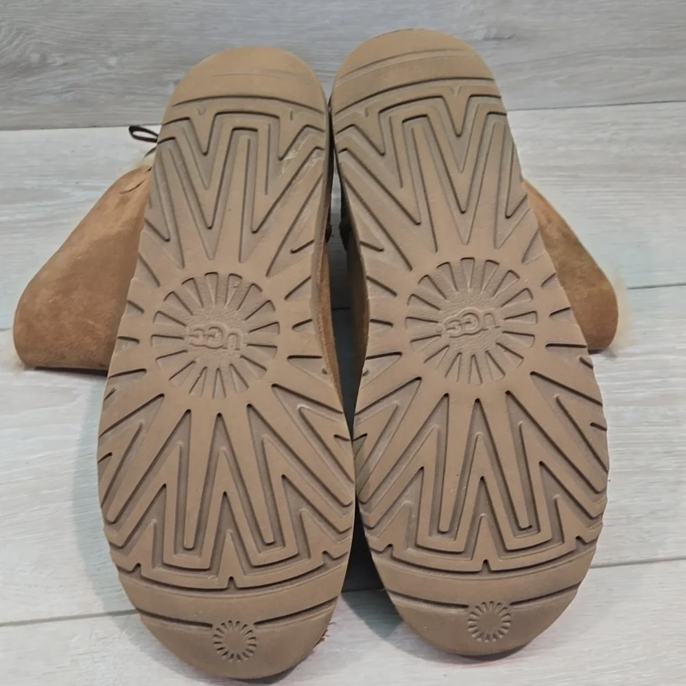 UGG Australia Women Chestnut Winter Boots Shearling Shoes Sz 9